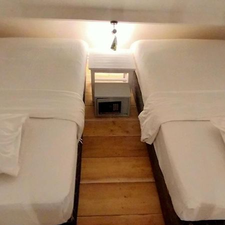 Spear Beach House Kuta  Экстерьер фото
