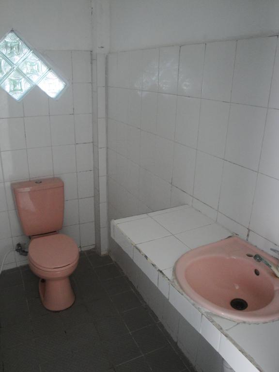 Spear Beach House Kuta  Экстерьер фото